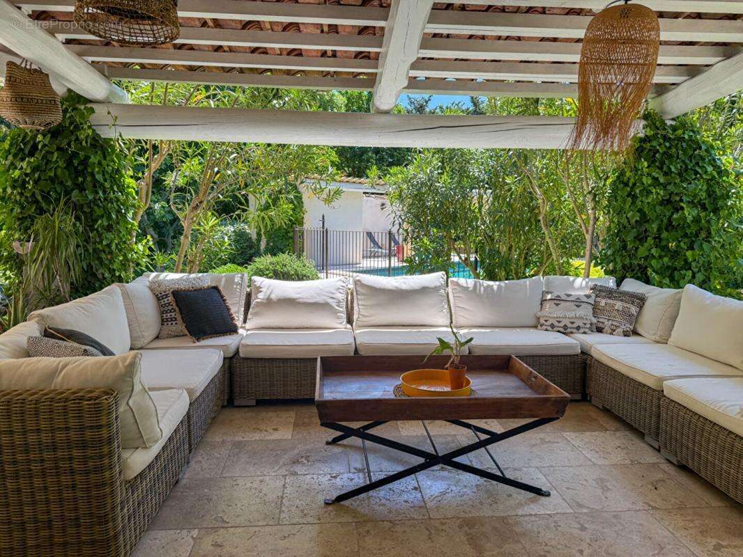 Maison à ALTHEN-DES-PALUDS