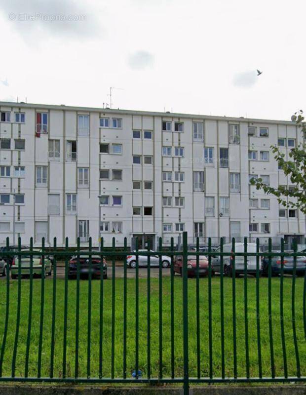 Appartement à CLICHY-SOUS-BOIS