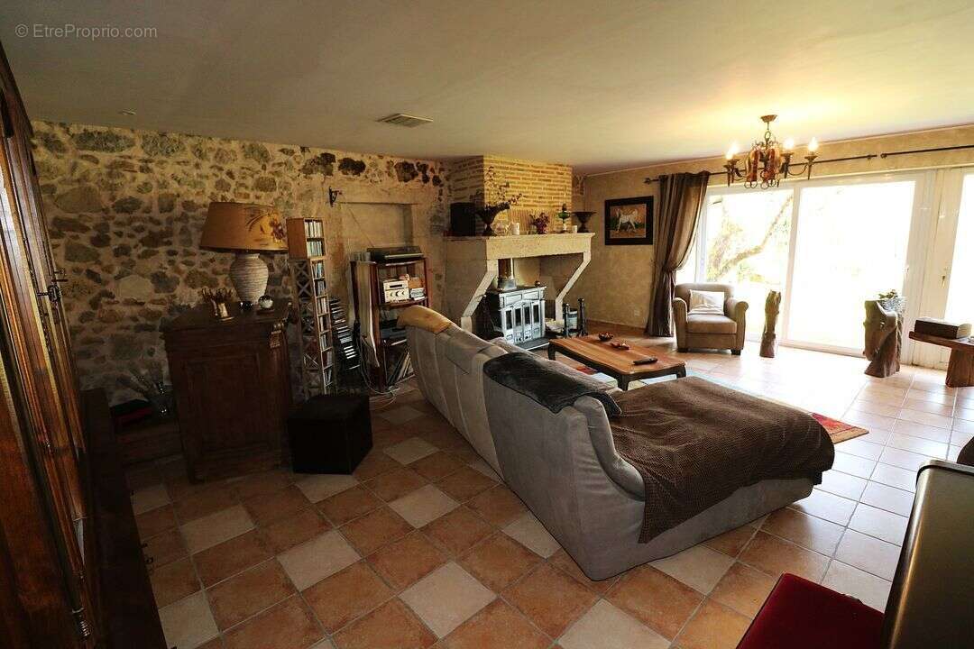 Maison à SAINT-SYMPHORIEN