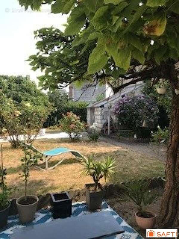 Maison 128 m² à Saint-Sulpice  - photo 2