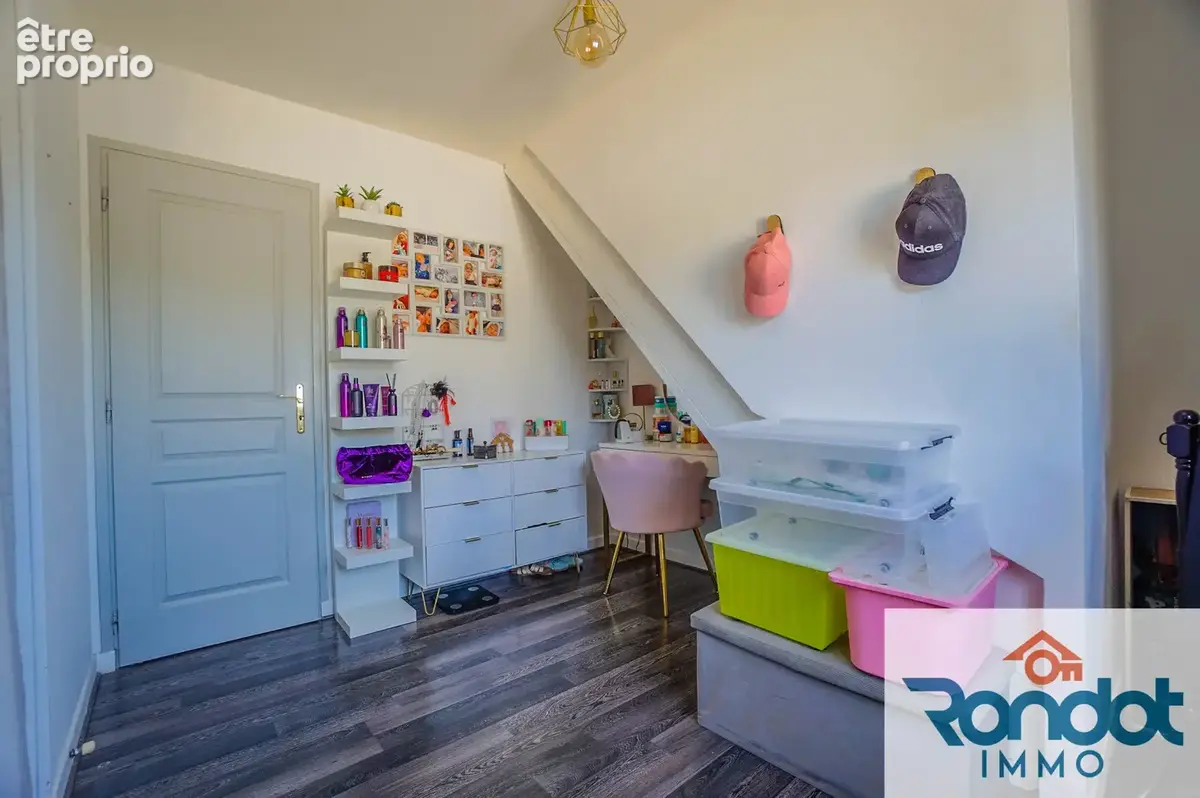 Maison 10 pièces / 7 chambres / 145 m2 / 700 m2 terrain avec piscine - photo 8