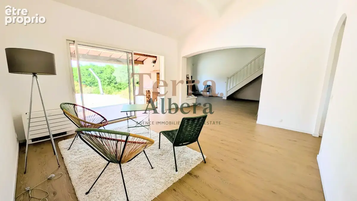 Laroque-Des-Albères - Belle villa rénovée dans un quartier calme avec piscine, belle vues et dépendance - photo 5