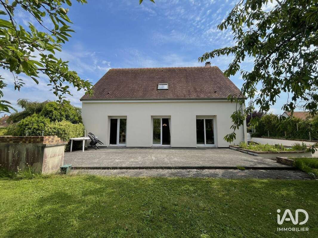 Photo 2 - Maison à SAINT-CONTEST