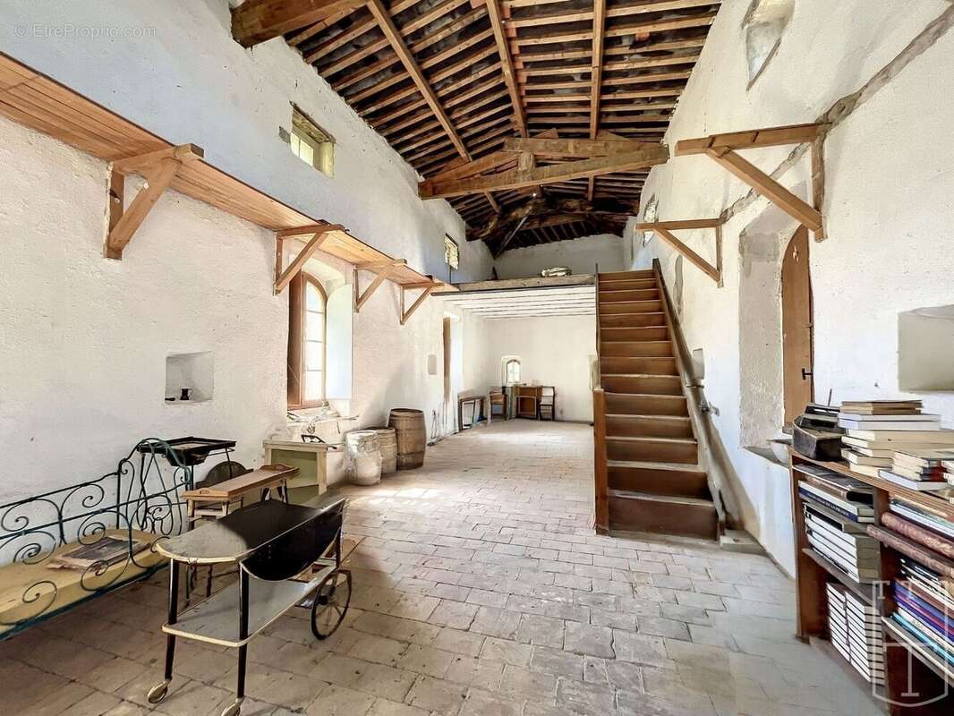 Maison à SAINT-ANDRE-DE-CRUZIERES