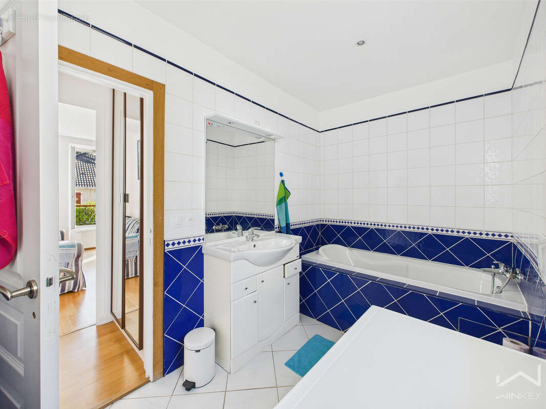 Appartement à VILLENEUVE-LE-ROI