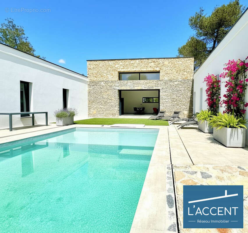 Maison à NIMES