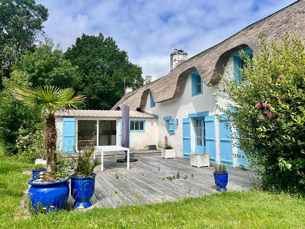 Maison à SAINT-LYPHARD