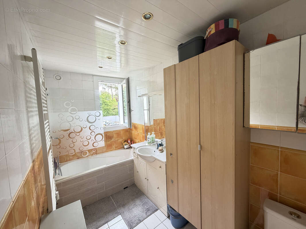 Appartement à NOTRE-DAME-DE-BONDEVILLE