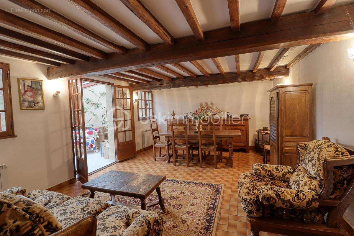 Maison à SAINT-OMER-EN-CHAUSSEE