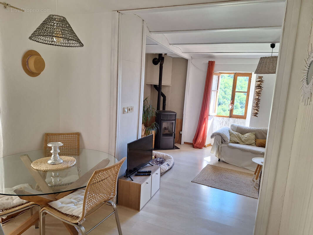 Maison à CHALENCON