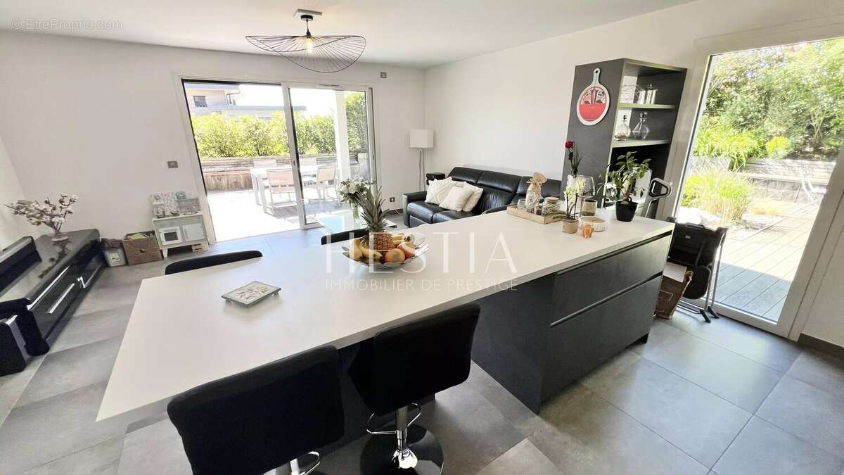Appartement à ANNECY-LE-VIEUX