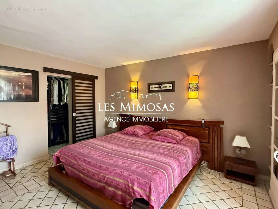 Maison à FREJUS
