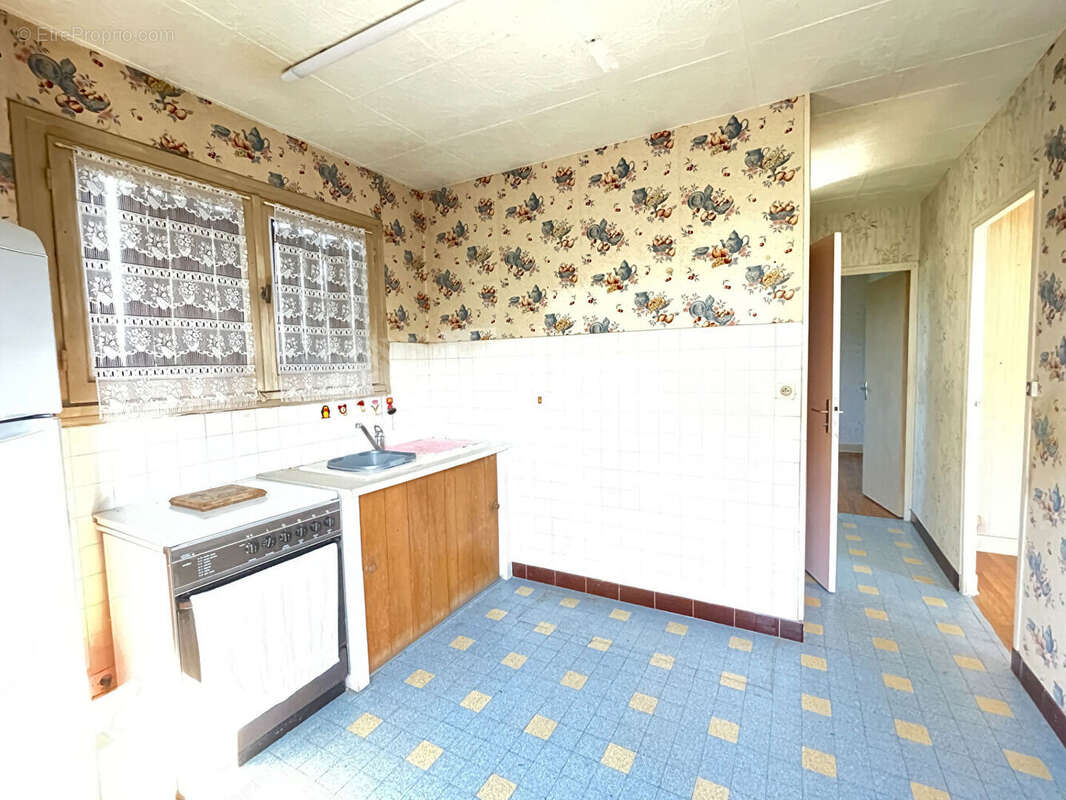 Maison à LIGNY-LE-CHATEL