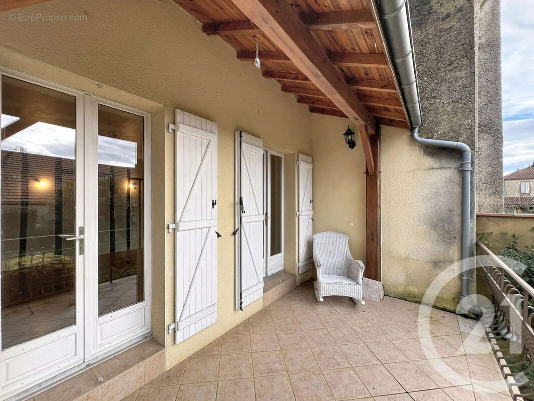 Maison à MIRANDE