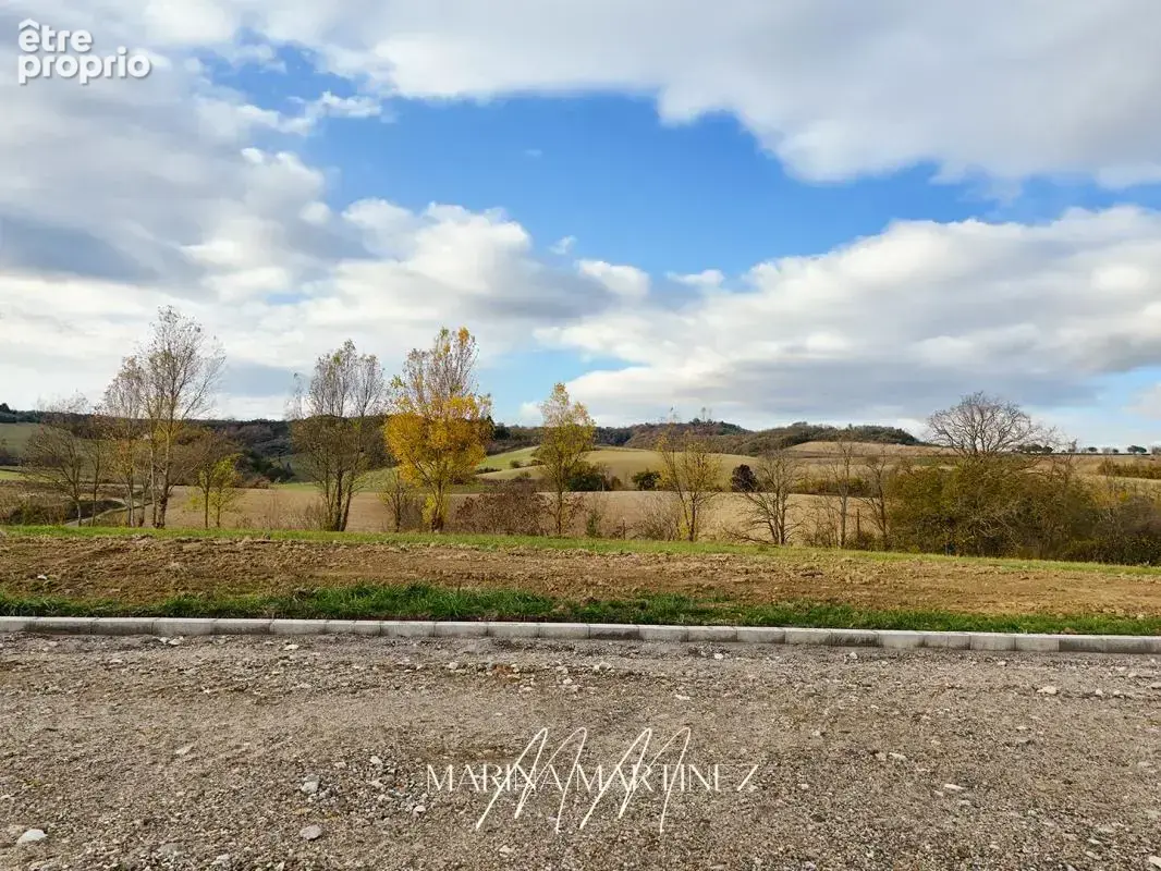 Rare ! Terrain plat et arboré de plus de 1 430 m² avec superbe vue - photo 3