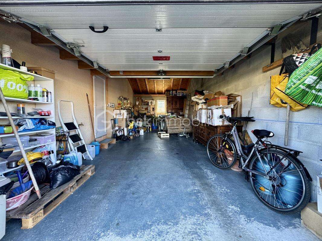 Maison à LABRUGUIERE