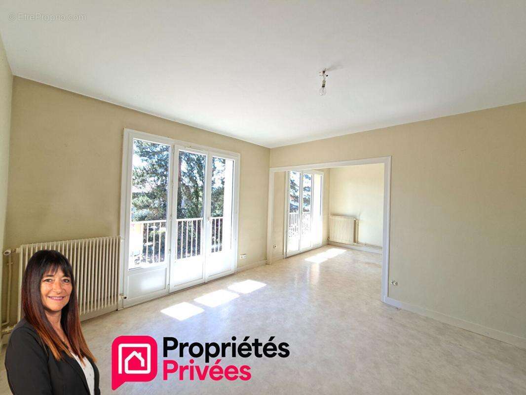 Appartement Riorges T5 + balcons + garage - photo 2