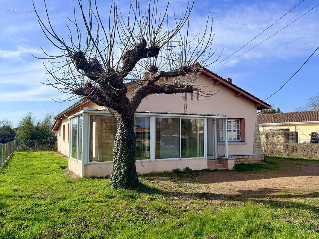 Maison à IZON