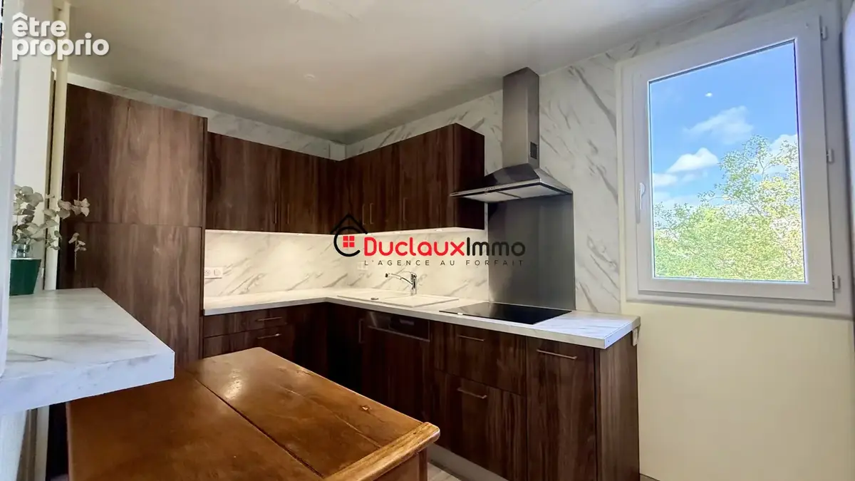 Aurillac- résidence plein soleil - t4 de 86,94 m2 - 3 chambres - balcon - ascenseur - dpe c - photo 4