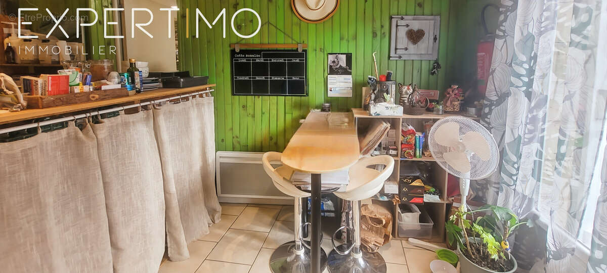 Unique Salon de Coiffure du Bourg   Fonds + Murs disponibles - photo 6