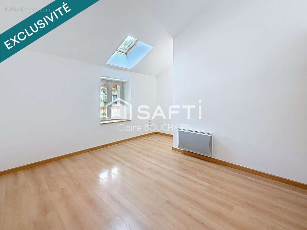 Photo 3 - Maison à SAINT-ETIENNE-DE-CROSSEY