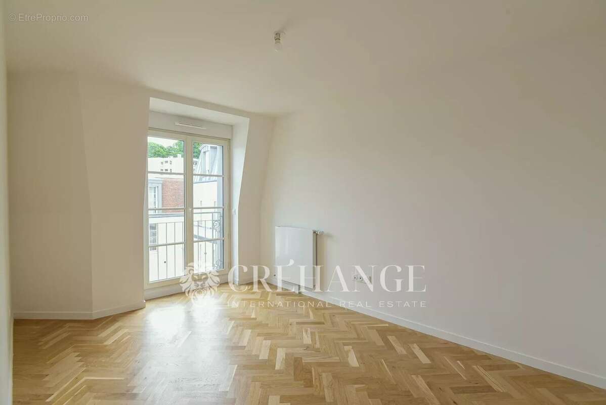 Appartement à BOUGIVAL