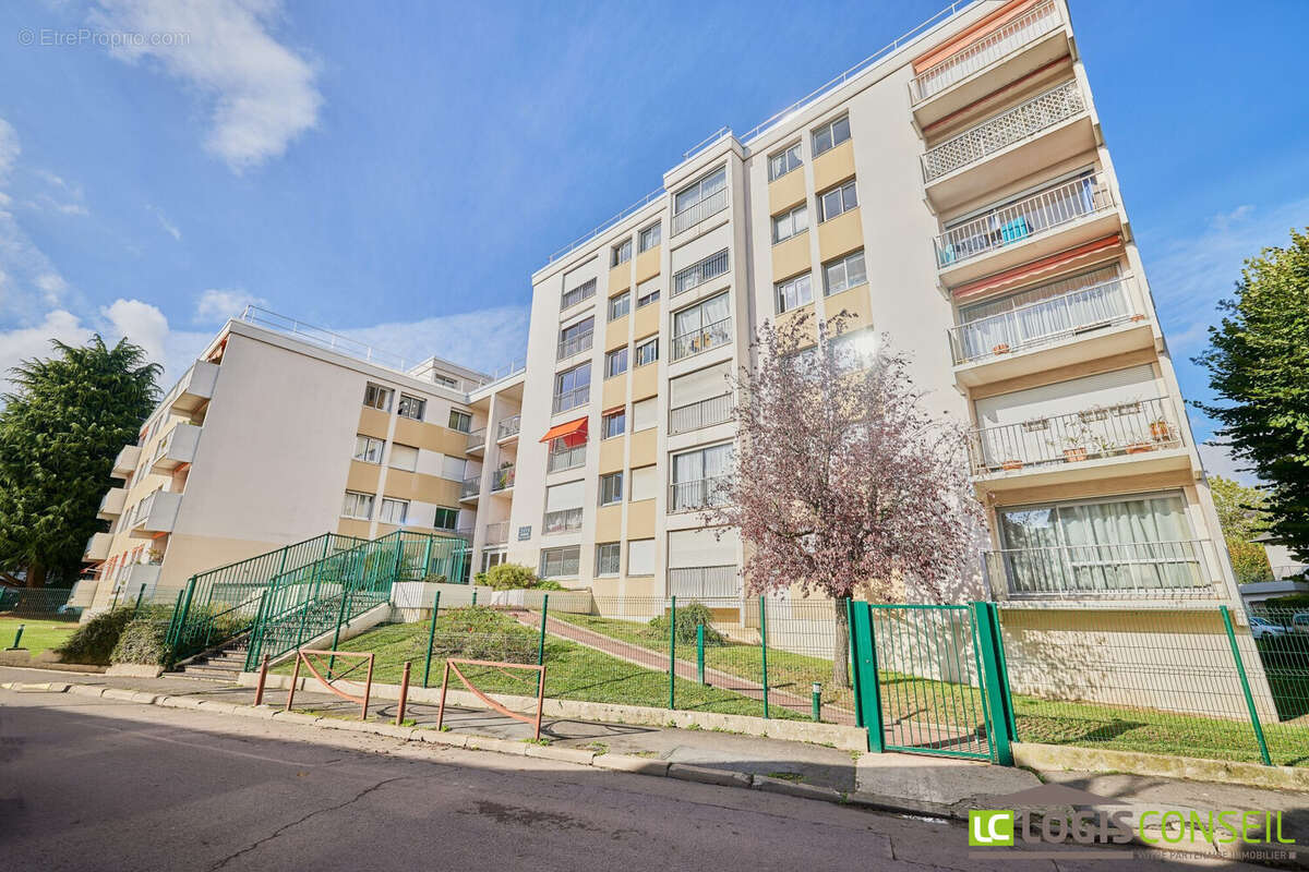 Appartement à CHATENAY-MALABRY
