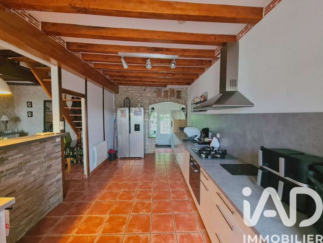 Maison 107 m² à Greneville-En-Beauce  - photo 4