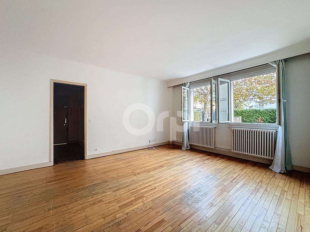 Appartement à NOGENT-SUR-MARNE