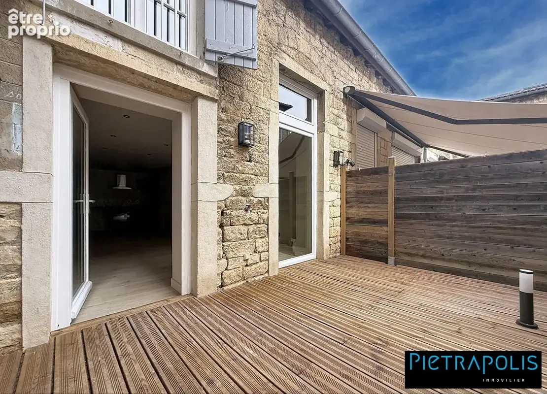 Appartement à LIMAS
