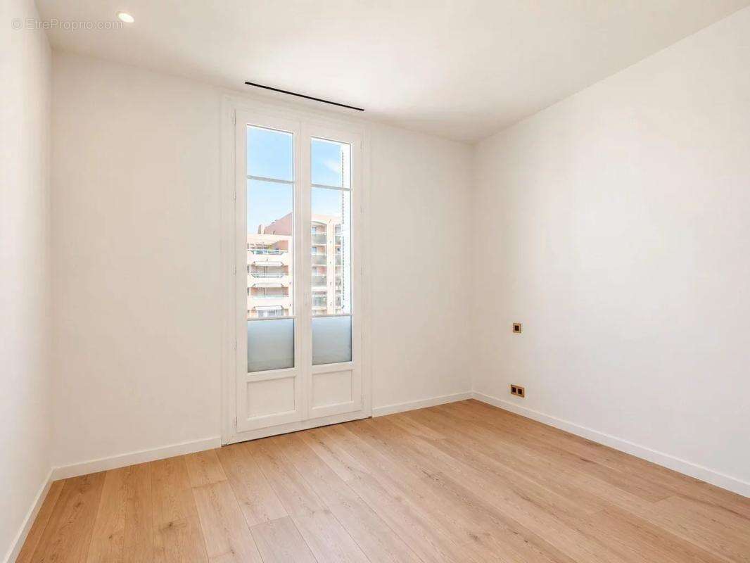 Nice proche mer – Appartement F4 rénové - photo 9