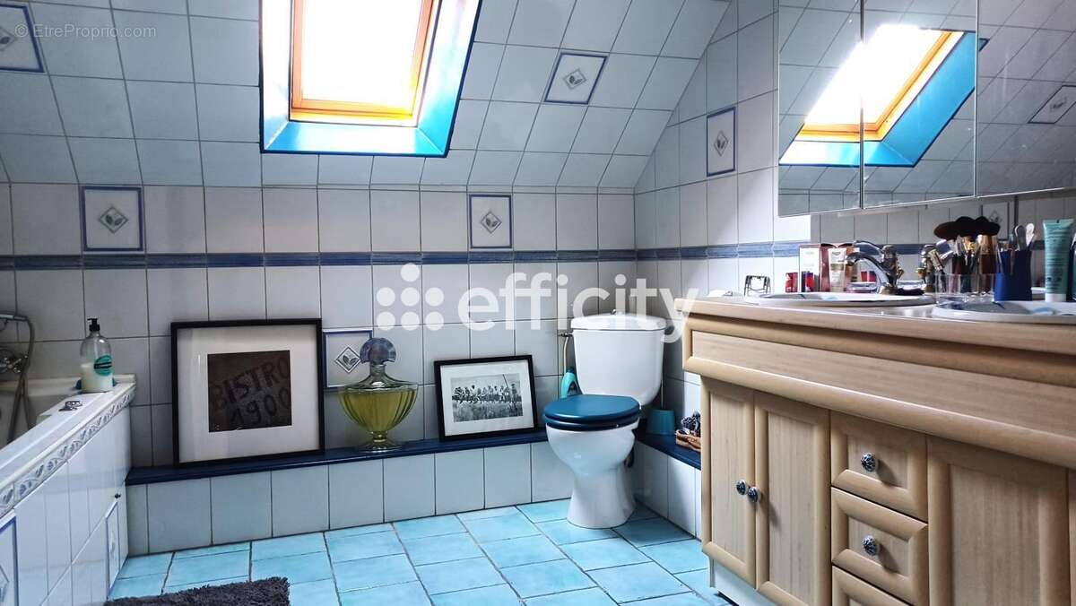 Maison à ONS-EN-BRAY