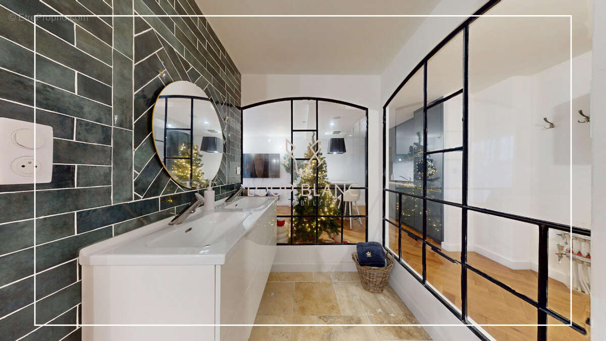 Appartement à SAINTE-SUZANNE