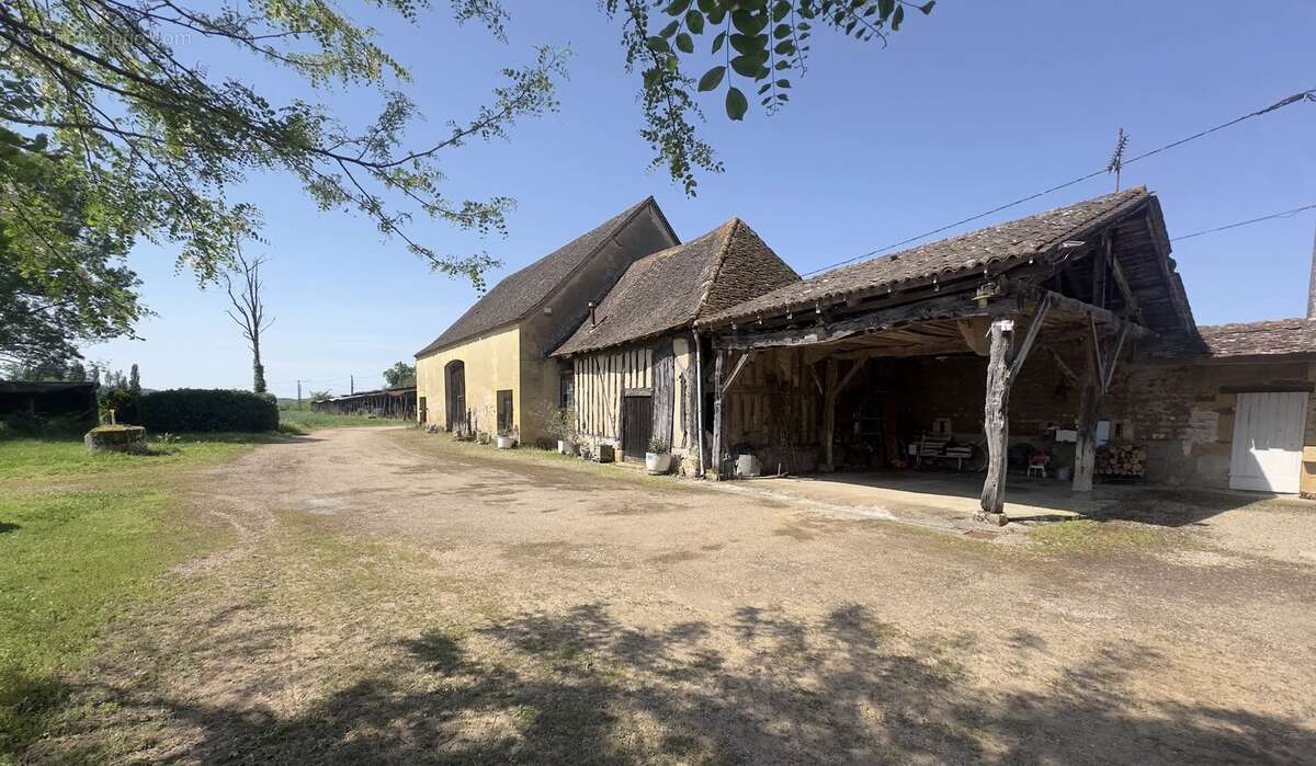 Maison à LAMONZIE-SAINT-MARTIN