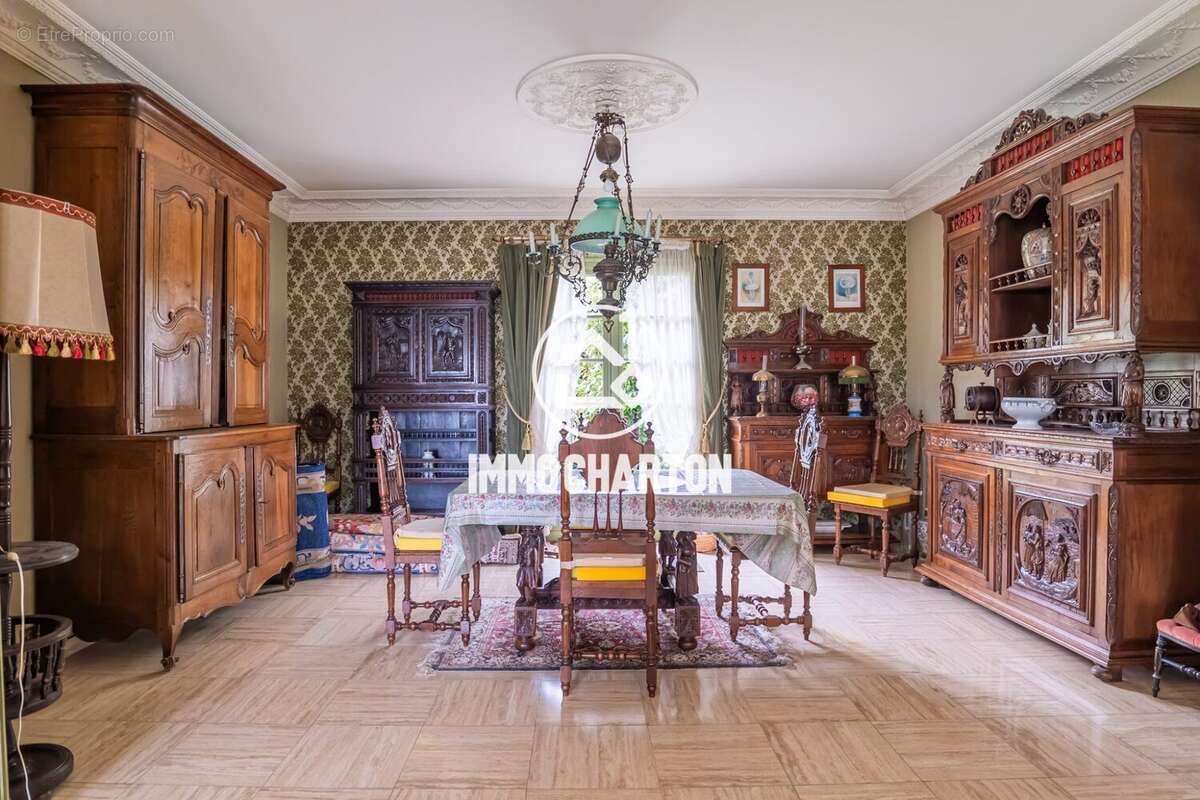 Maison 212 m² à Le Mans  - photo 4