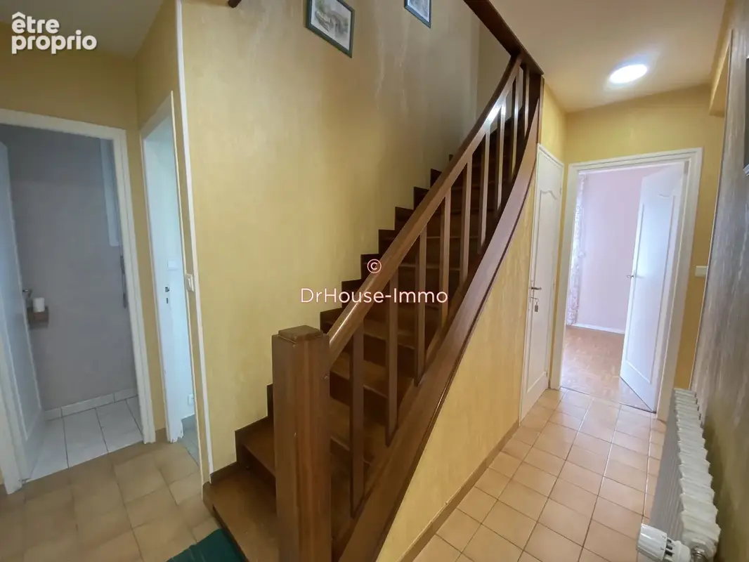 Maison 4 pièces 93 m² à vendre à Saint-Nicolas-D'aliermont (76510) - photo 5