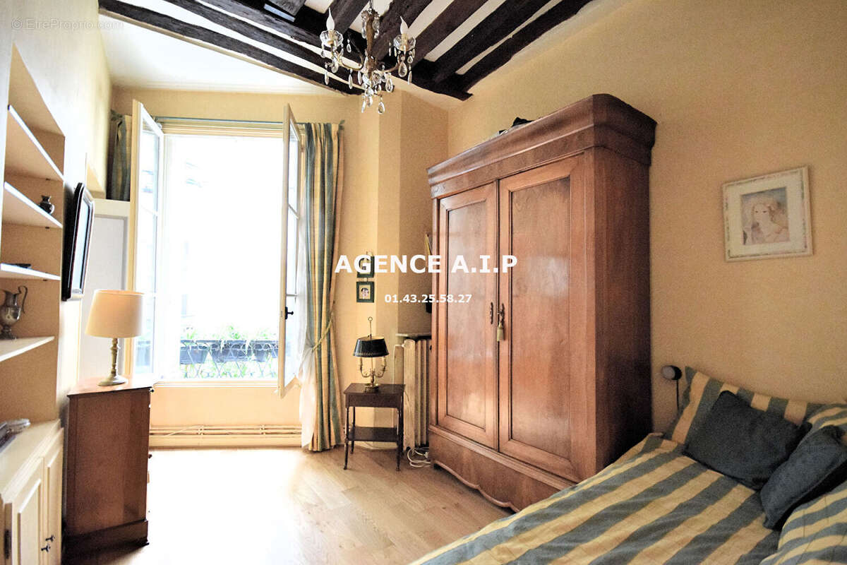 Appartement à PARIS-10E