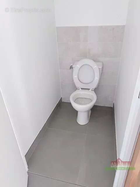 Maison à EYZIN-PINET