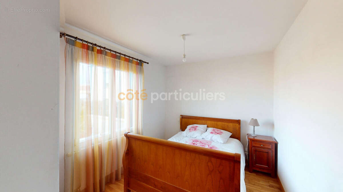 Maison à MORTAGNE-SUR-SEVRE