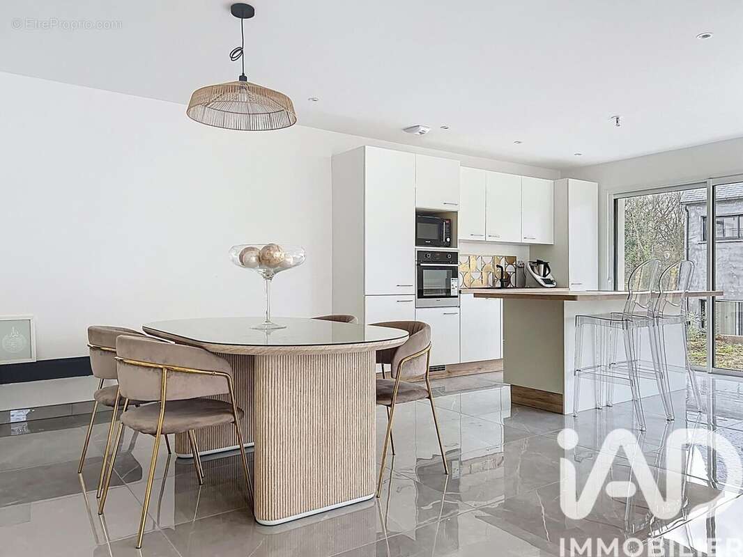 Photo 2 - Maison à SAINT-ERBLON