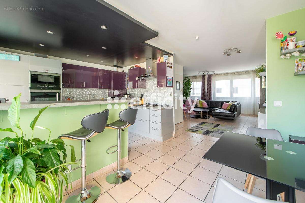 Maison à GENNEVILLIERS