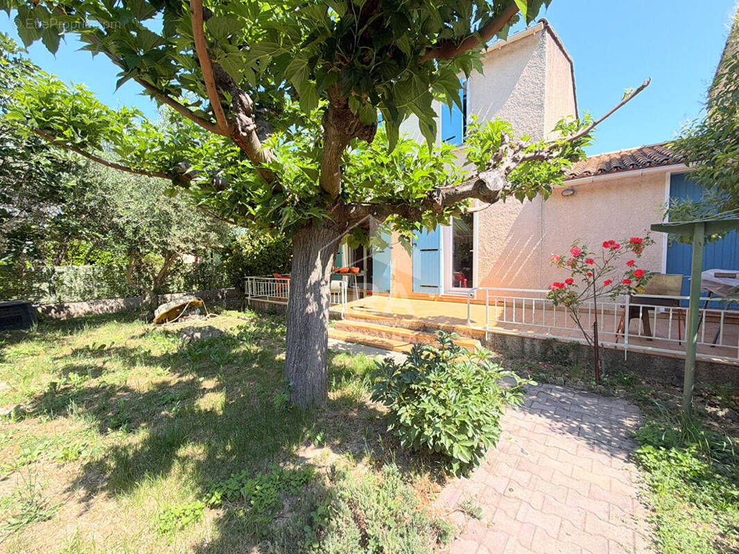 Maison à PERTUIS