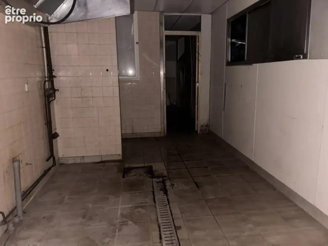 Immeuble commercial 215m2 - photo 5