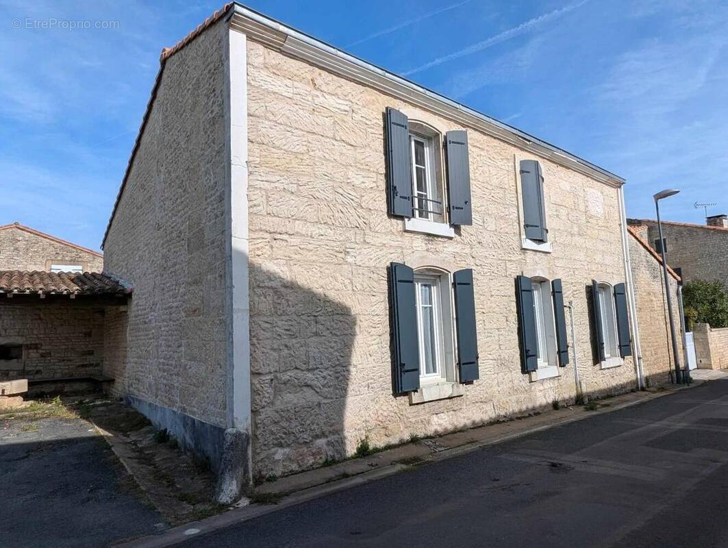Photo 1 - Maison à SAINT-MAXIRE