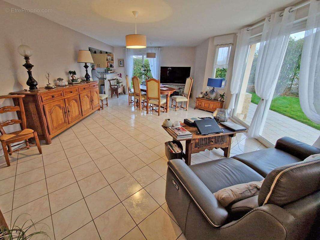 Maison à PLOUIGNEAU