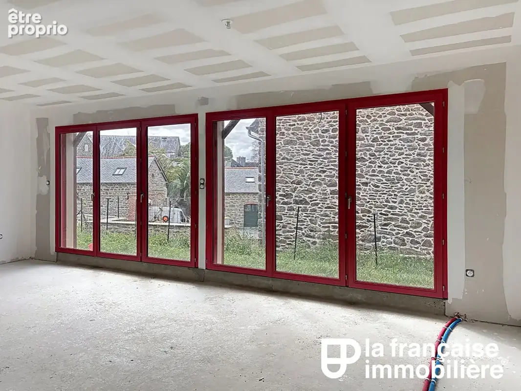 Maison rénovée au coeur de SAINT SULIAC - photo 2