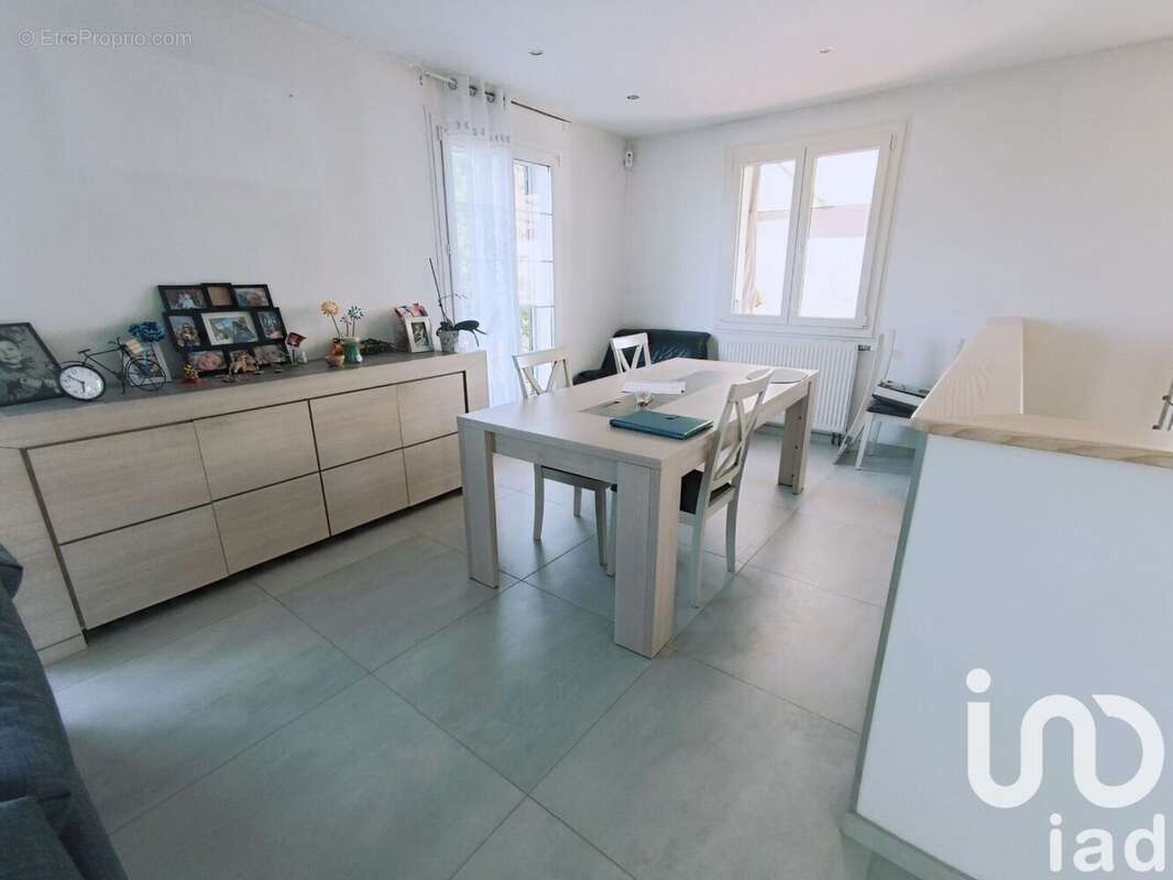 Photo 4 - Maison à NOYERS