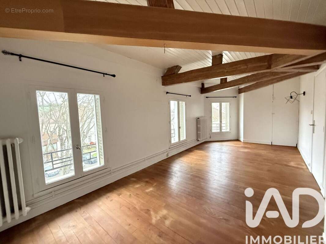 Photo 5 - Appartement à CRECY-LA-CHAPELLE