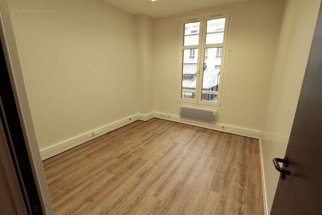 Appartement à PARIS-9E