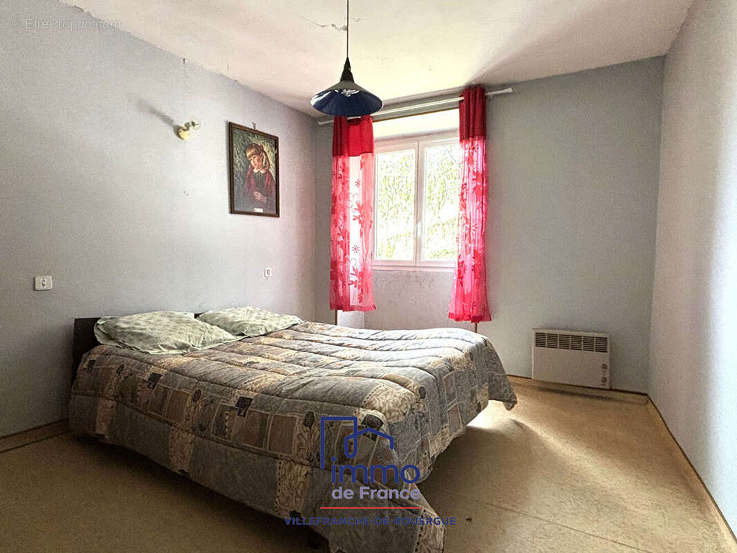 Maison à PREVINQUIERES